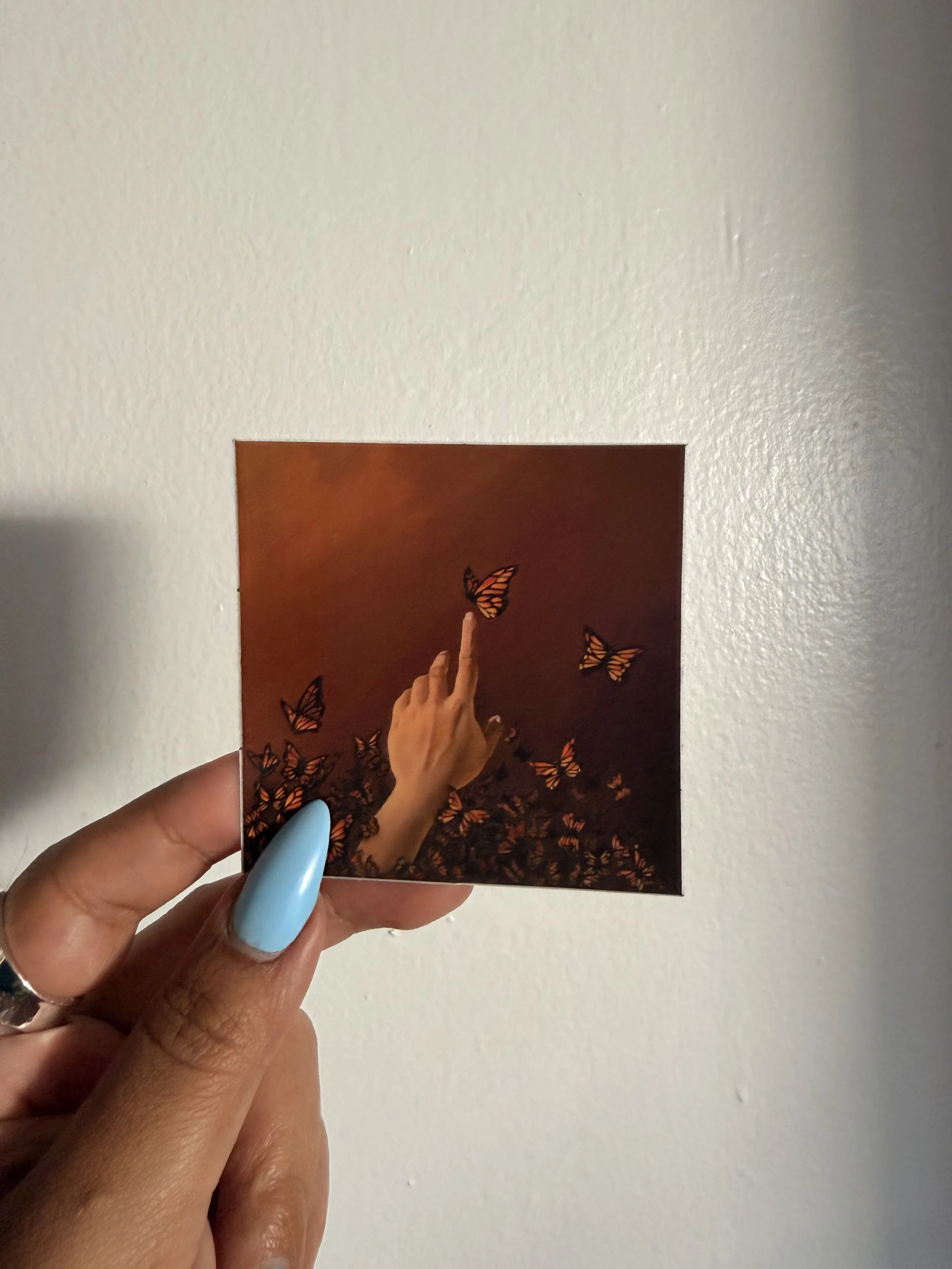 COMO LA MARIPOSA STICKER