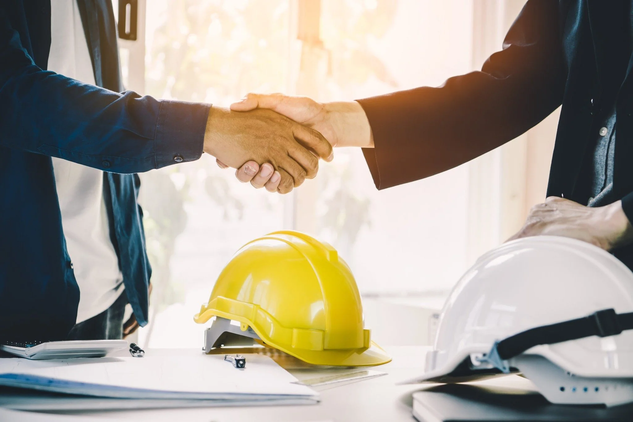 ✨ Planning a remodel or custom home in Sarasota? ✨

 Before you hire a general contractor, make sure you're asking the right questions.
From licensing and timelines to communication styles and Sarasota-specific experience, we&rsquo;re breaking down t