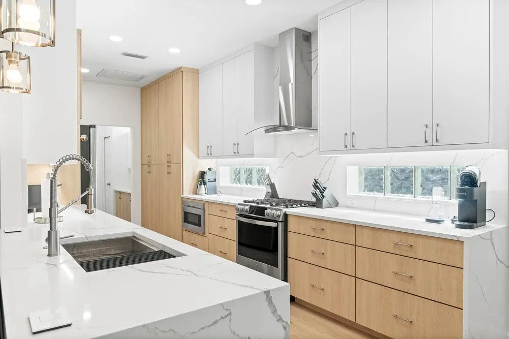 🏡 Project Highlight: Turtle Rock Remodel
This Turtle Rock remodel reimagines the home into a fresh, modern retreat &mdash; one that strikes the perfect balance between open, inviting spaces and refined architectural details.

 What makes this transf