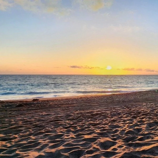 If you love Englewood but your home needs a little more from you, we can help.

Sennes Design Build offers remodeling and custom home services designed to improve comfort, function, and long-term value&mdash;without the stress.

We&rsquo;re proud to 