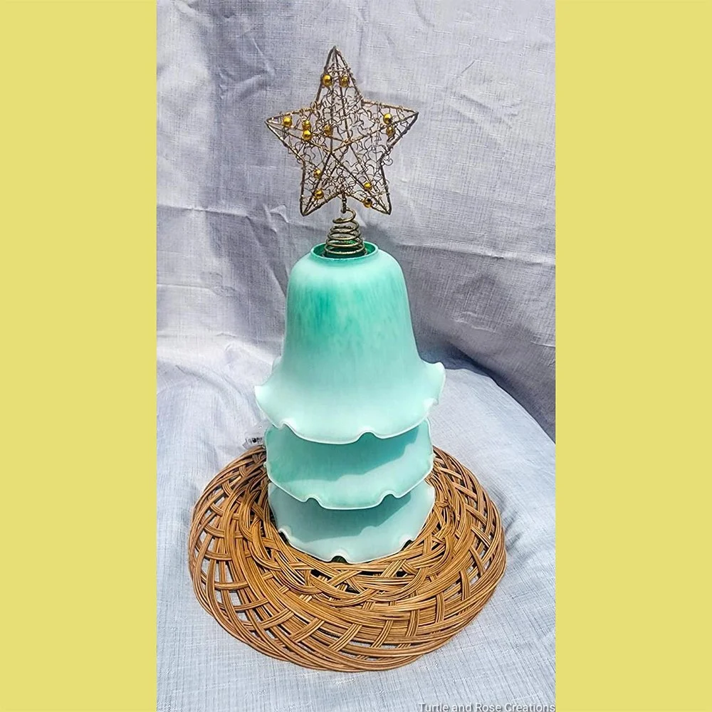 Scalloped Tree with Green Texture Paint