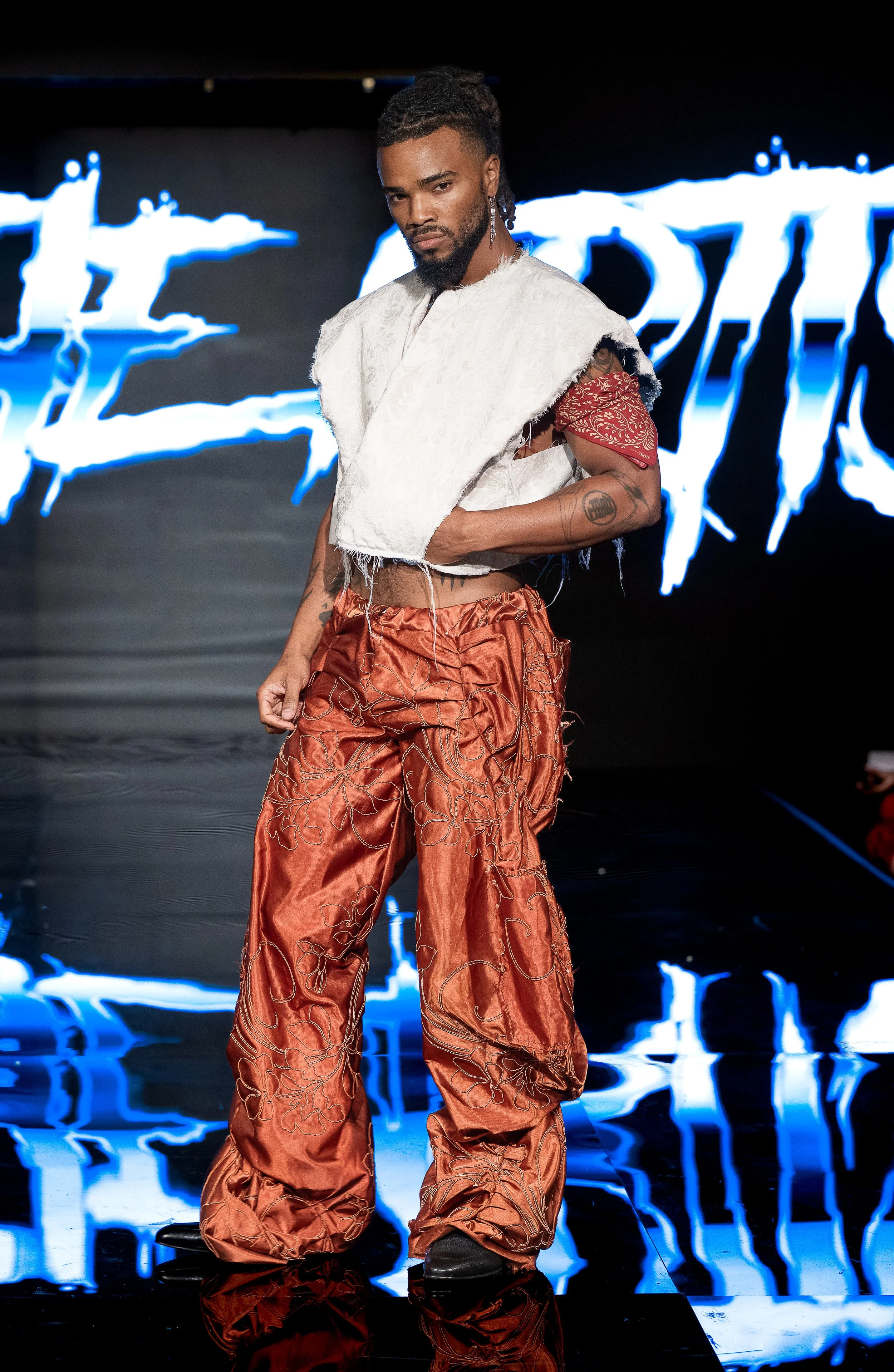 NEW YORK, NEW YORK - SEPTEMBER 10: A model walks the runway at the LRE' The Artist show during New York Fashion Week Powered By Art Hearts Fashion at The Angel Orensanz Foundation on September 10, 2026 in New York City. (Photo by Mark Gunter/Getty Im