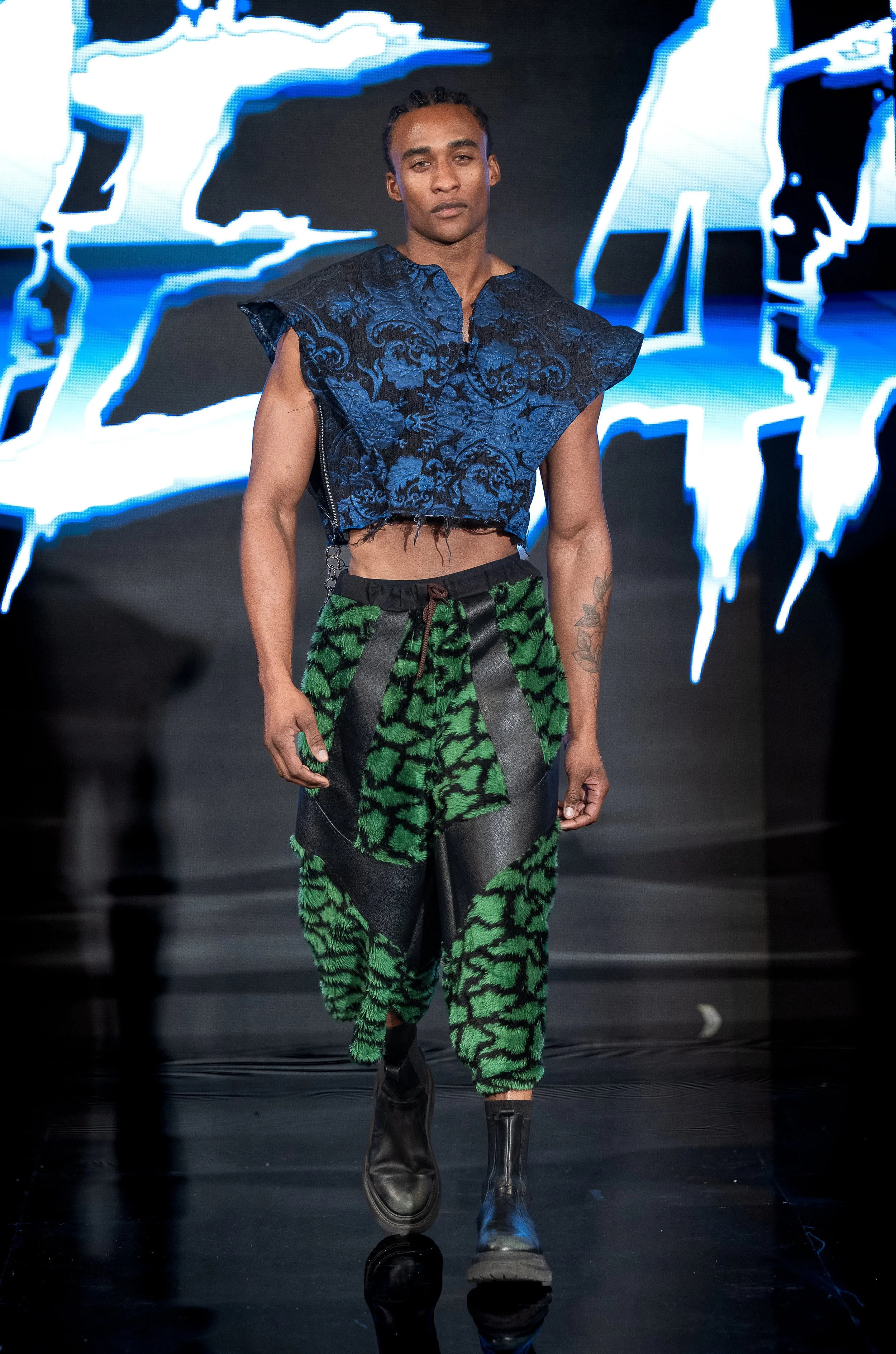 NEW YORK, NEW YORK - SEPTEMBER 10: A model walks the runway at the LRE' The Artist show during New York Fashion Week Powered By Art Hearts Fashion at The Angel Orensanz Foundation on September 10, 2026 in New York City. (Photo by Mark Gunter/Getty Im