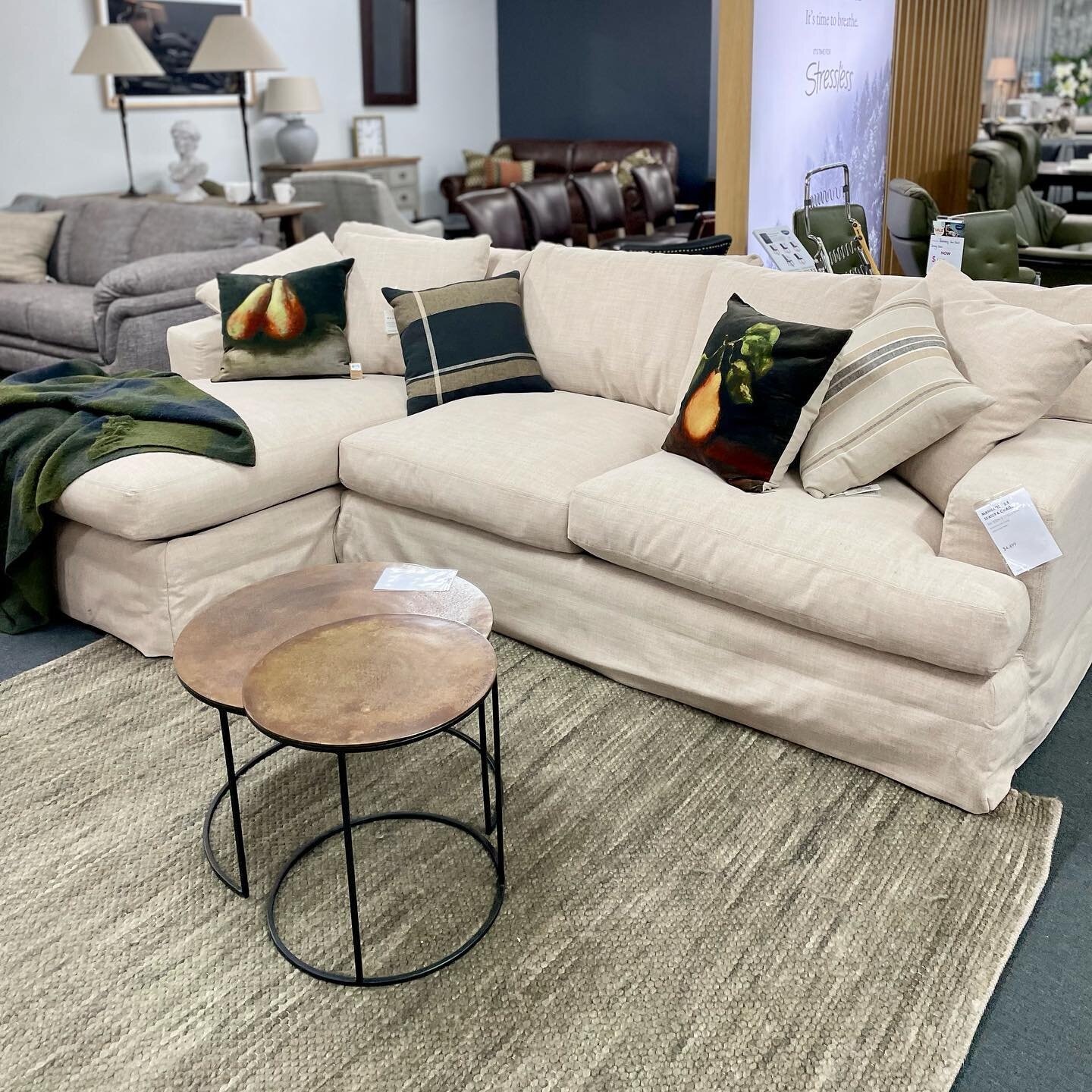 It&rsquo;s definitely a couch day! We love the Manhattan 2.5 seater + chaise for the ultimate lazy day. 

#MakingMidCanterburyatHome #ashburtonnz #rainyday