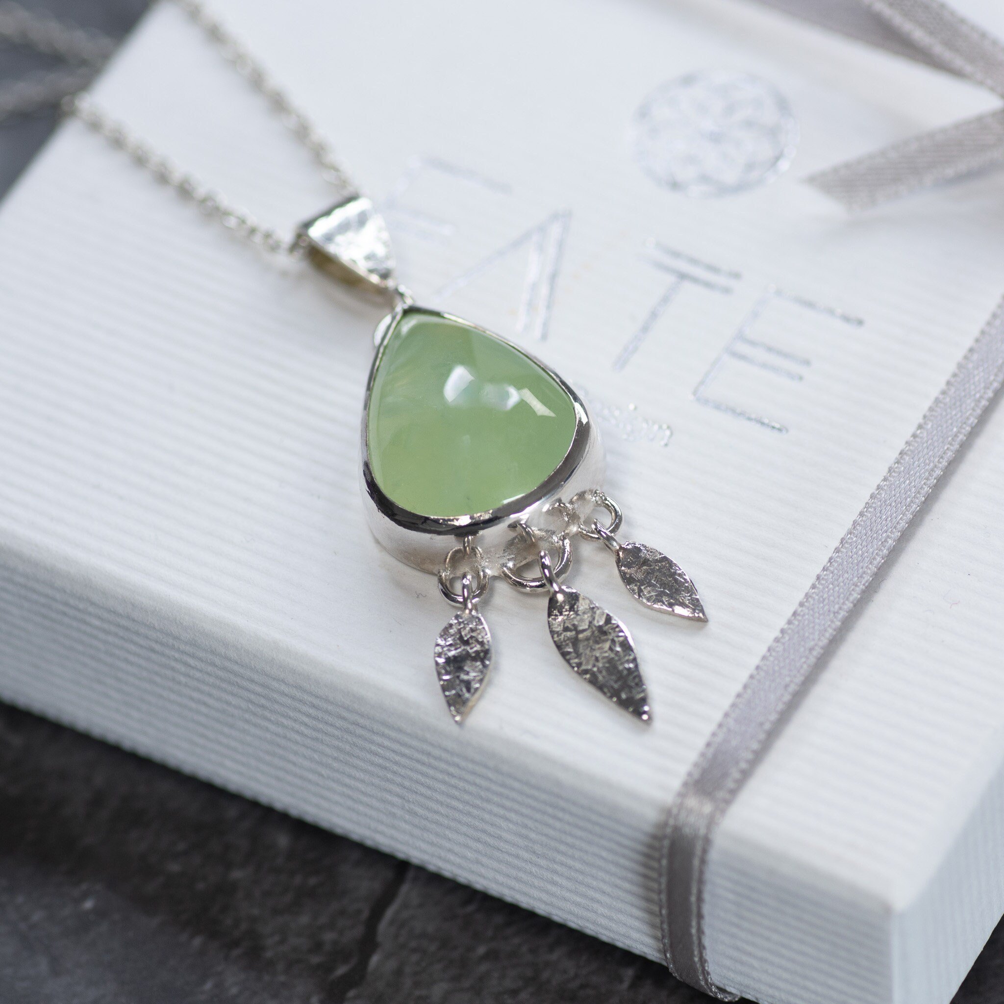 https://i.etsystatic.com/17521427/r/il/026a21/4975198681/il_fullxfull.4975198681_mosy.jpg
