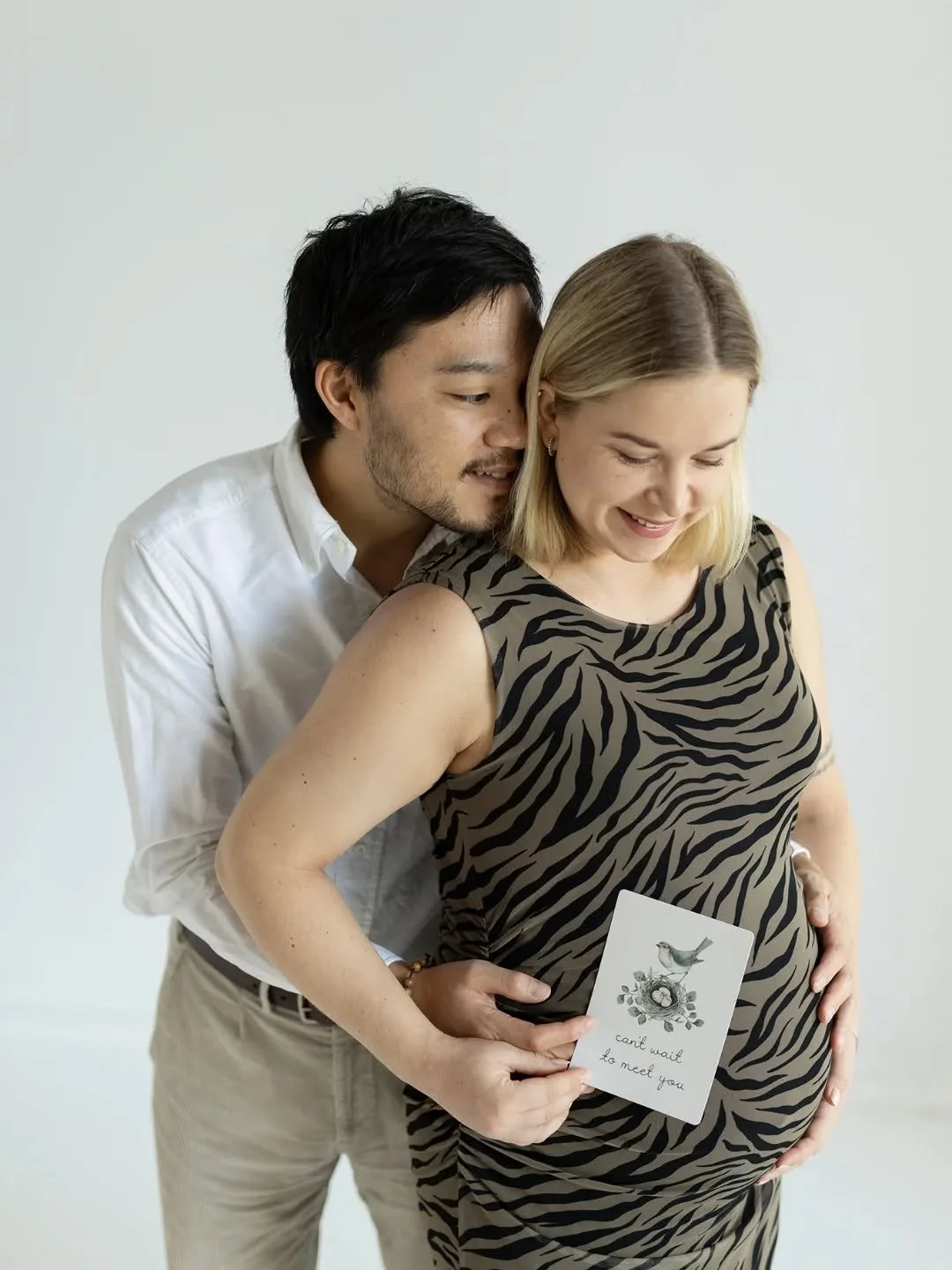 Can't wait to meet you.. 🤍

#odotuskuvaus
#studiokuvaus
#raskauskuvaus