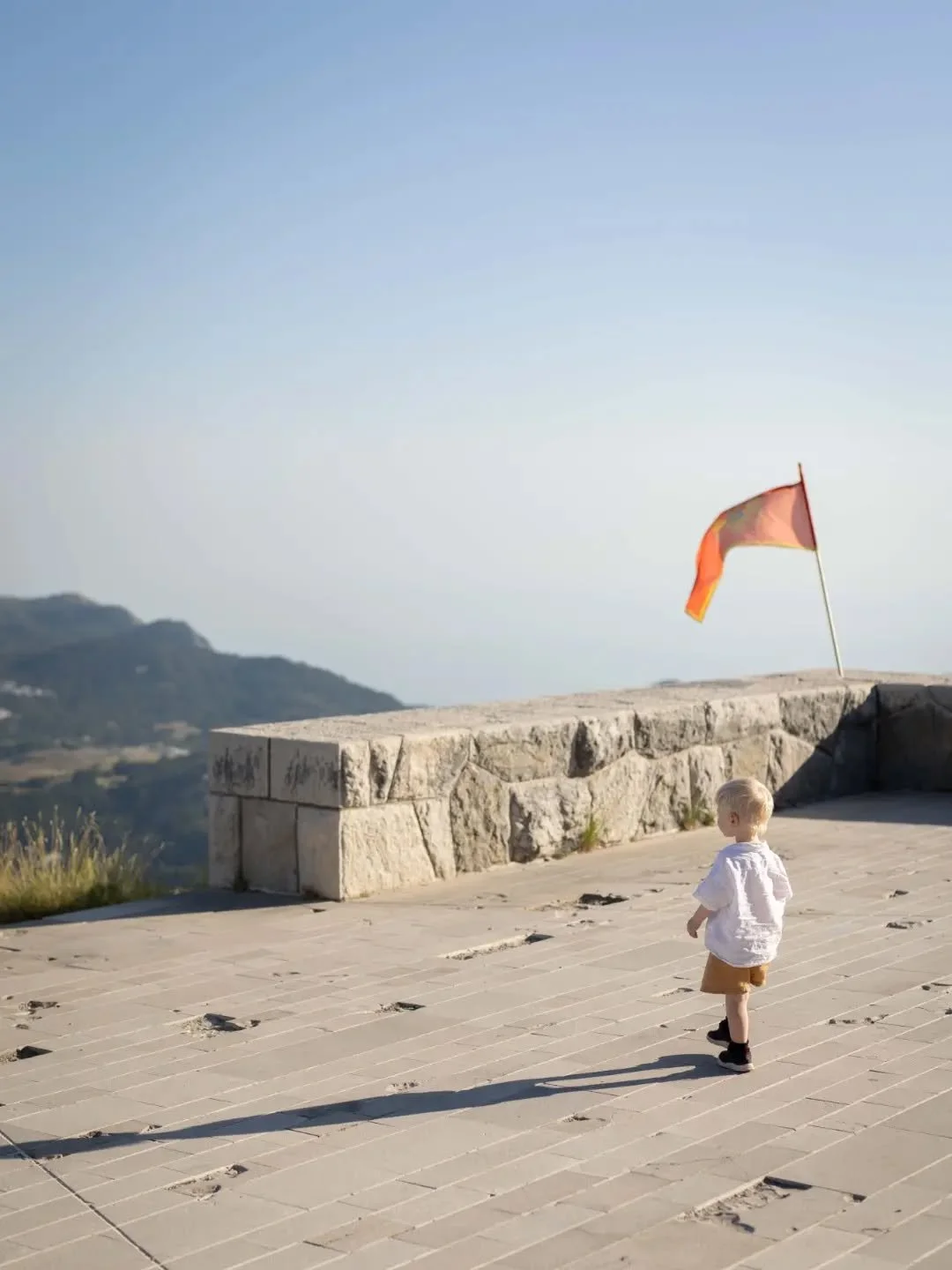 Montenegron vuoriston mykist&auml;v&auml;t maisemat ⛰️🌅

Vuoristoretkist&auml; muodostuu usein mun matkojen kohokohta.