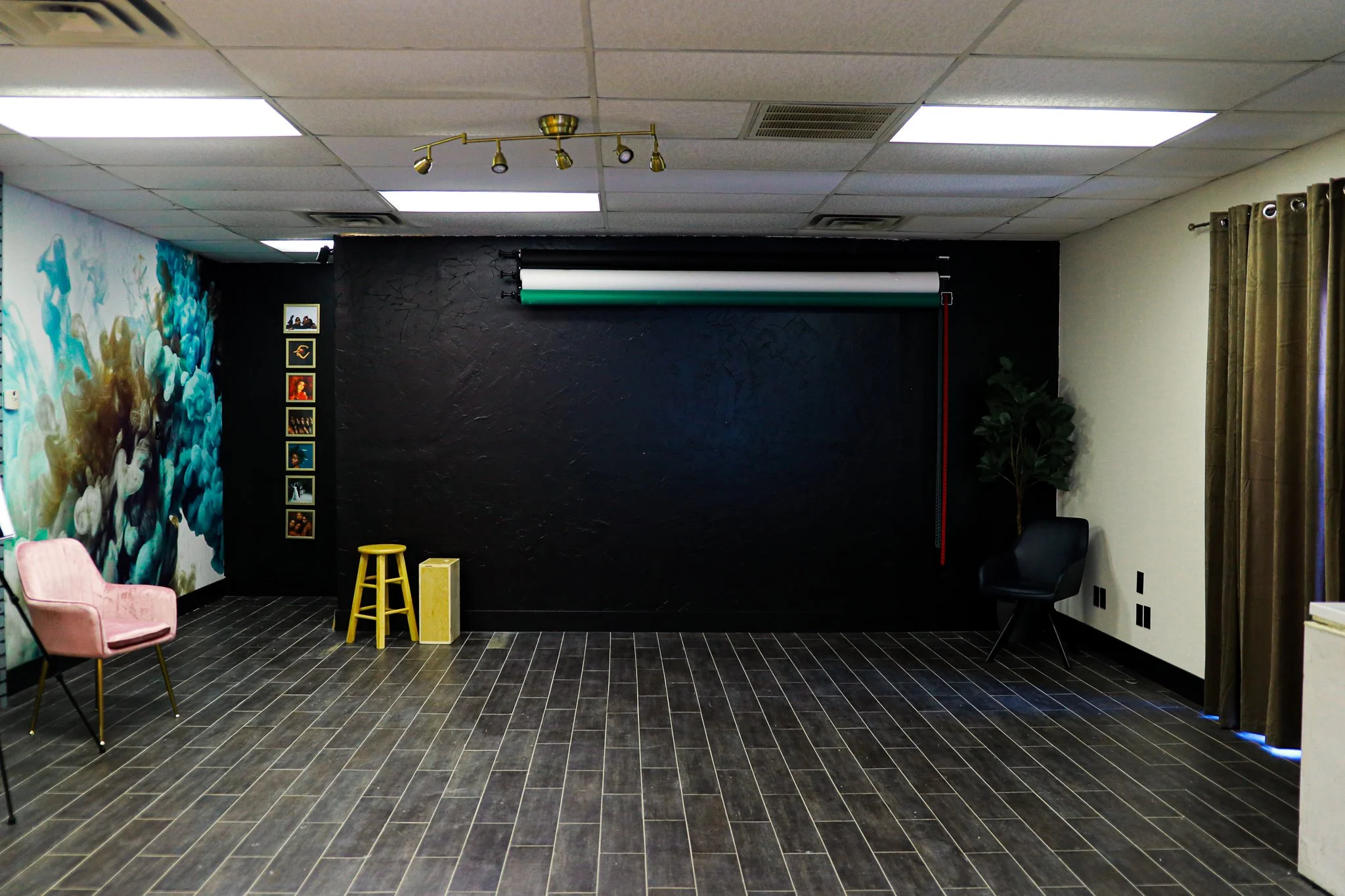 Palette Studio Backdrop Wall Pick .jpg