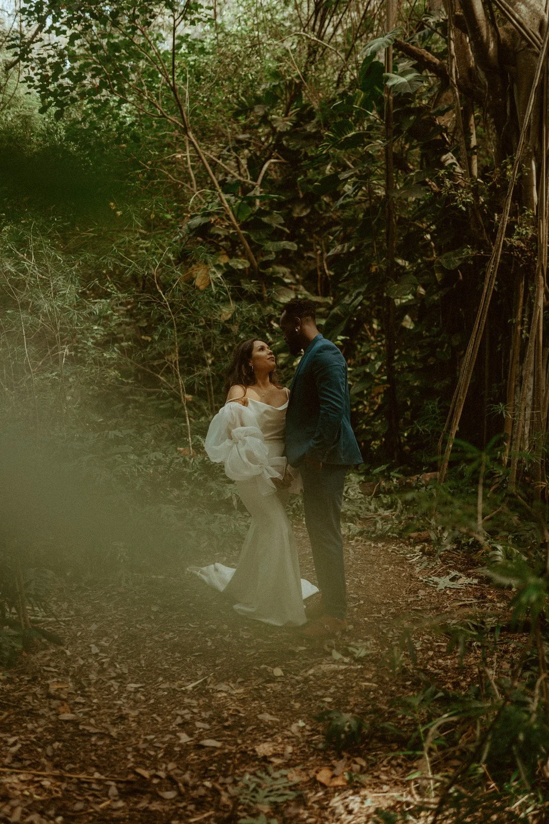 Jungle Elopement in Oahu_Emilee Setting _oahu49_low.jpg