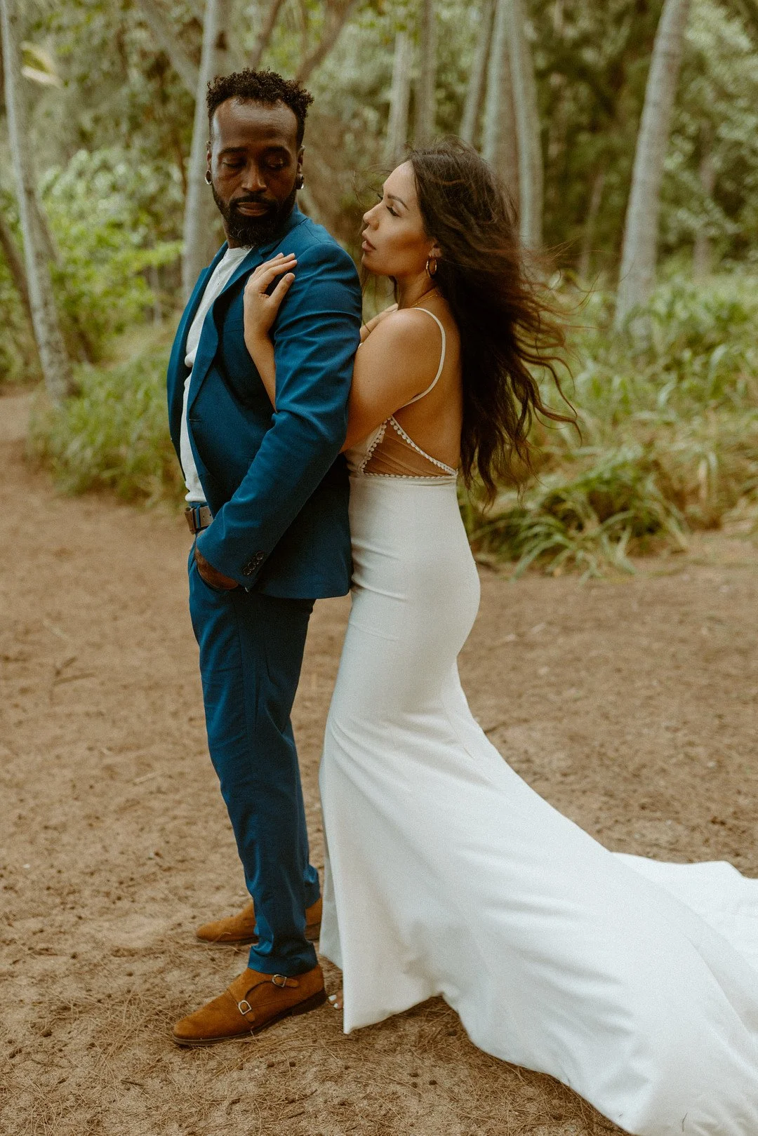Jungle Elopement in Oahu_Emilee Setting _oahu8_low.jpg