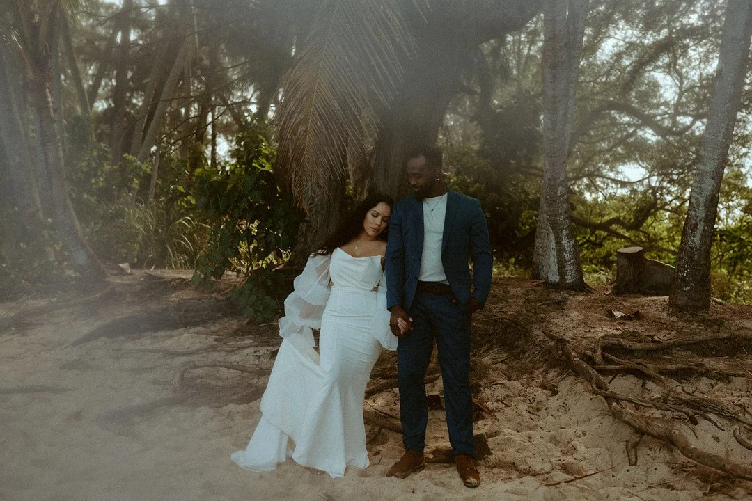 Jungle Elopement in Oahu_Emilee Setting _oahu37_low.jpg