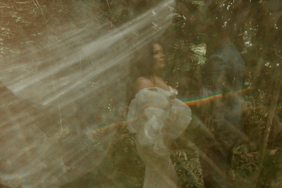Jungle Elopement in Oahu_Emilee Setting _oahu52_low.jpg