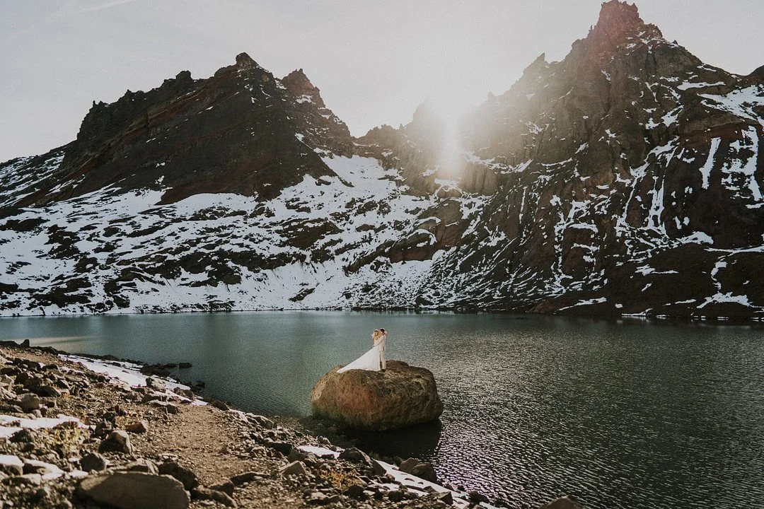 Styled Elopement at Broken Top Glacial Lake_Emilee Setting _No Name Lake Bend Elopement Emilee Setting Photo1_low.jpg