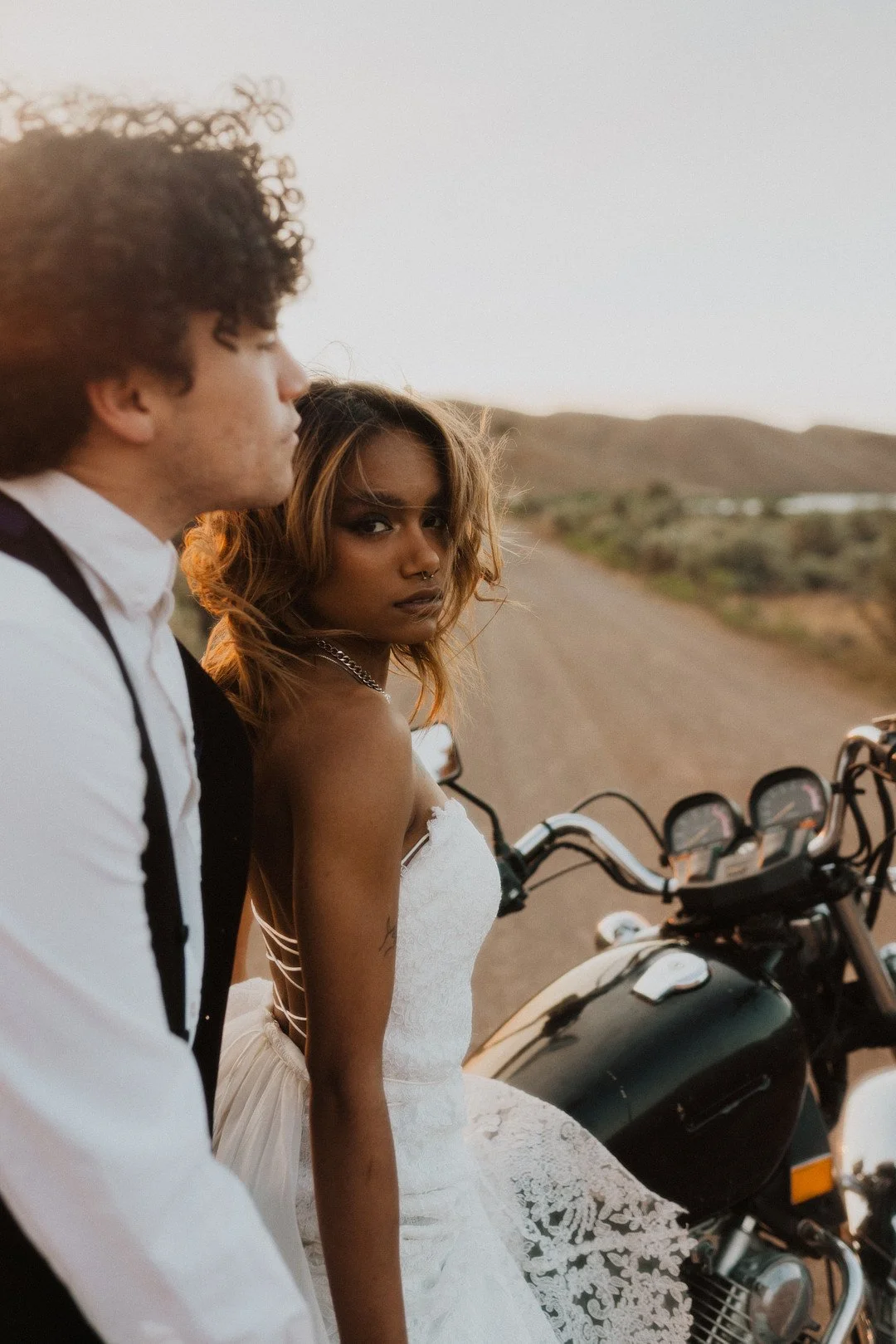 Motorcycle Elopement at the Painted Hills_Emilee Setting _danielle and lance134_low.jpg