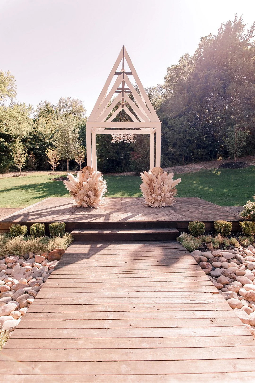 Bethel Rock country venue with glamping and alpacas styled shoot _Madame Brochu Photography_IMG_2380_low.JPG