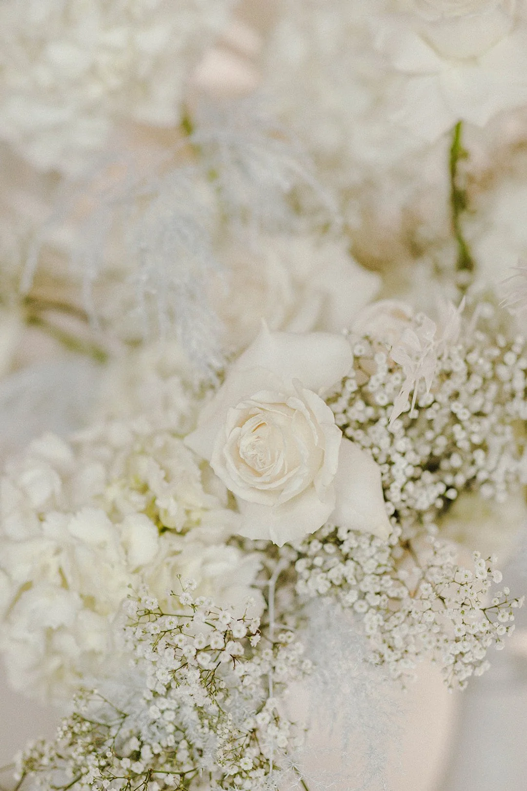 Athwal__Simply Sweet Photography By Nomo Akisawa_PortraitsbyErin_SeemaBabyShower_Decor-2913_low.jpg