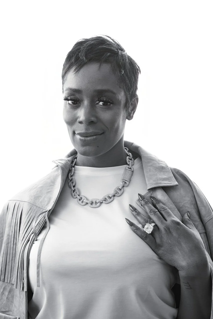 Va'rai Unique: Empowering Lives Through Literature, Business, and Beauty Secrets