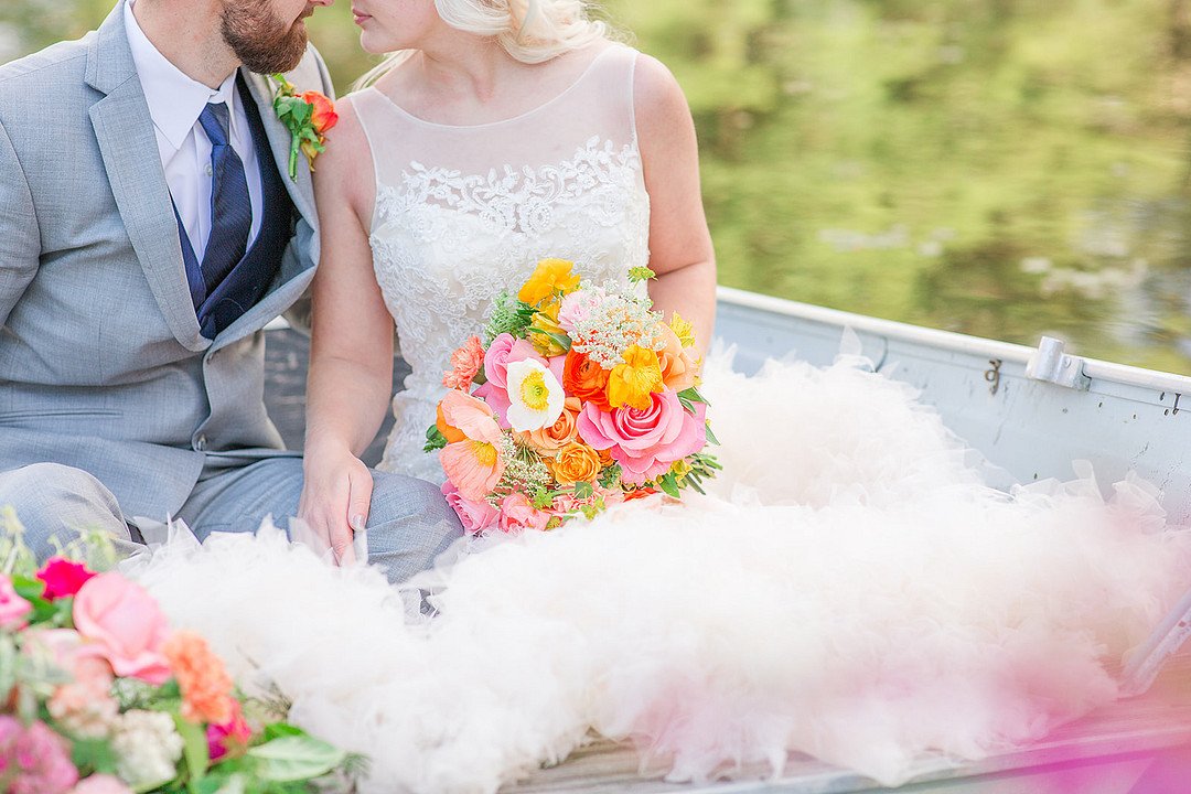 Colorful Estate Wedding_Katelyn Workman Photography_westvirginiavirginiaweddingphotographerkatelynworkman-198_low.jpg