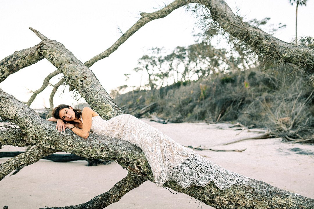 A beachy bridal moment_Carly Terry Photography_AW BRIDAL-1015_low.jpg