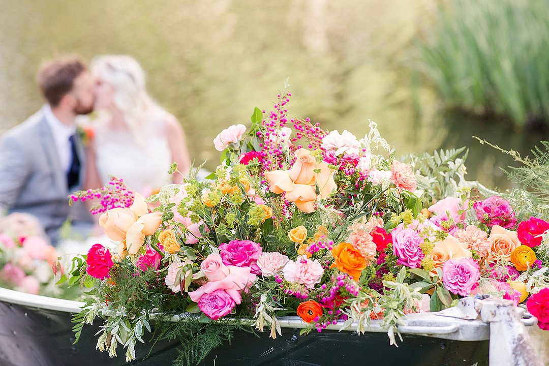 Colorful Estate Wedding_Katelyn Workman Photography_westvirginiavirginiaweddingphotographerkatelynworkman-187_low.jpg