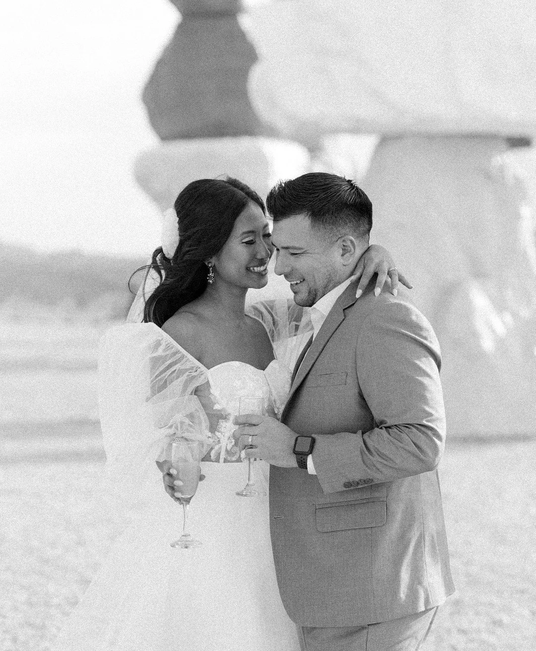 Pastels & Pinkbox Elopement In Seven Magic Mountains_Hotzel Photography_mojave-colorshoot-35-2_low.jpg