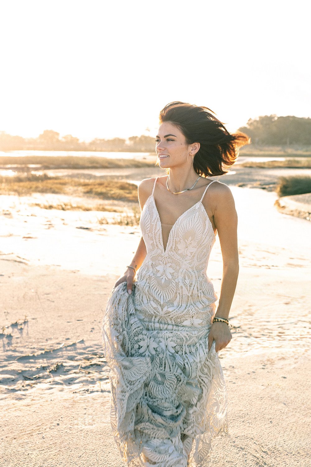 A beachy bridal moment_Carly Terry Photography_AW BRIDAL-0485_low.jpg