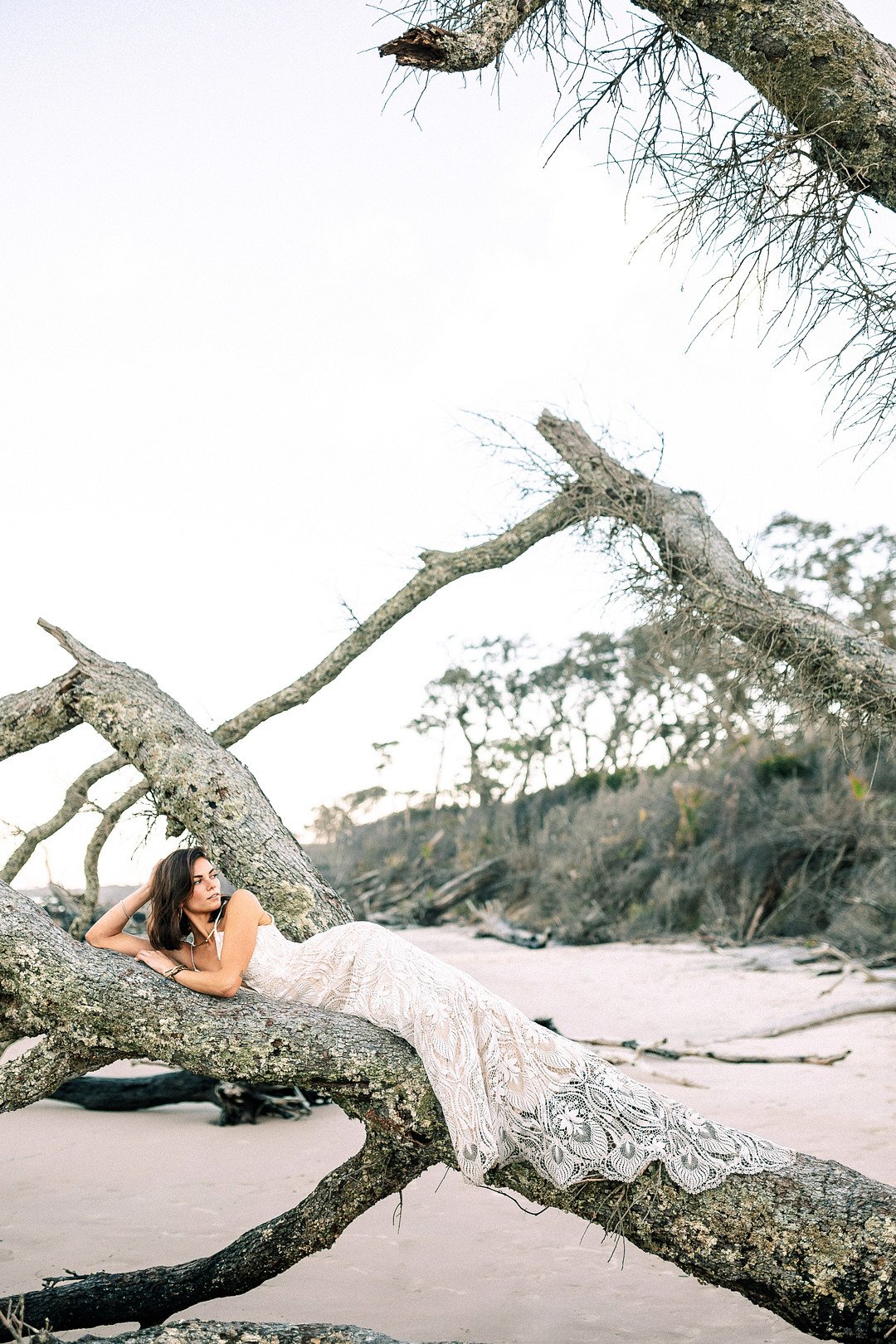 A beachy bridal moment_Carly Terry Photography_AW BRIDAL-1020_low.jpg