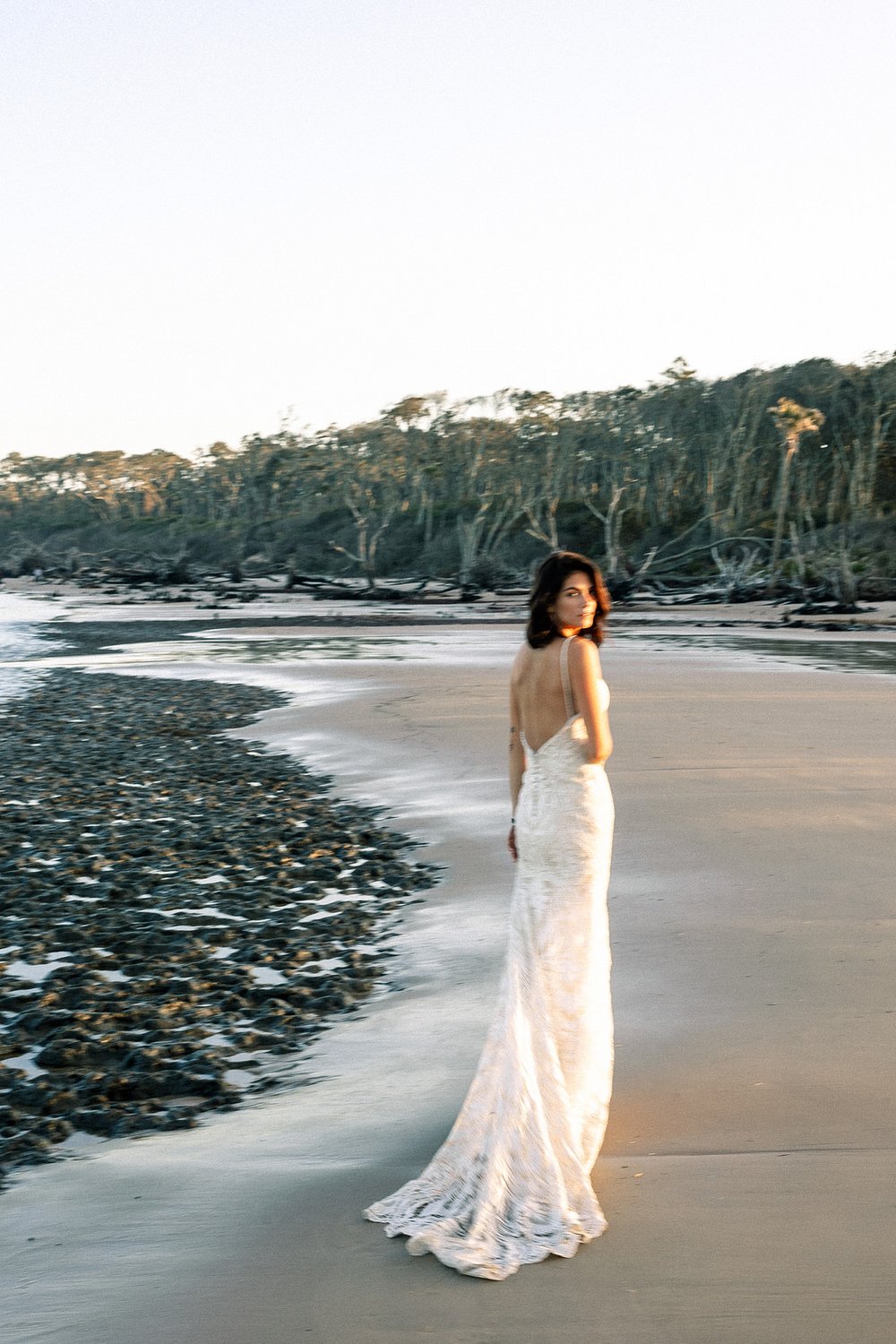 A beachy bridal moment_Carly Terry Photography_AW BRIDAL-0617_low.jpg
