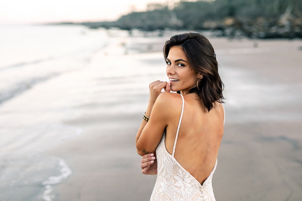 A beachy bridal moment_Carly Terry Photography_AW BRIDAL-1311_low.jpg