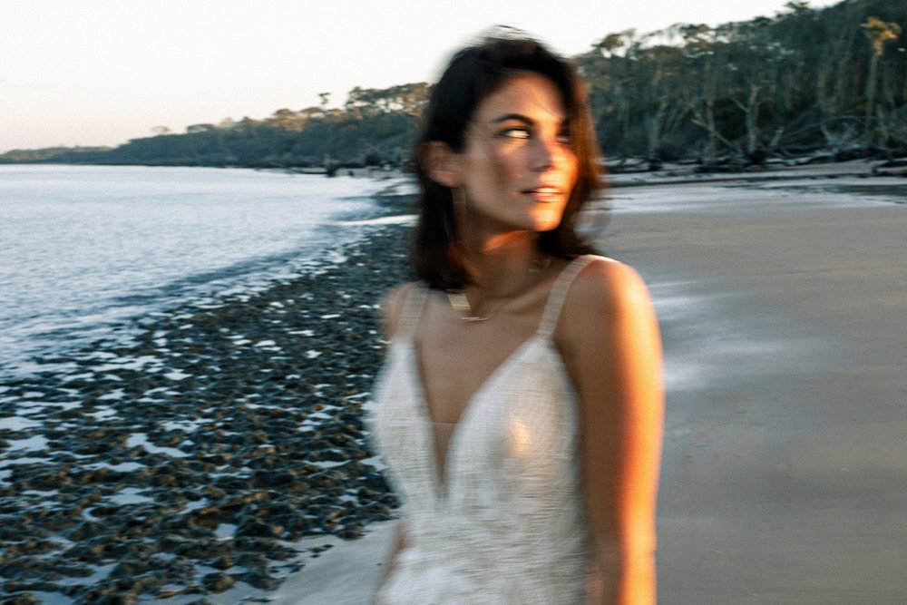 A beachy bridal moment_Carly Terry Photography_AW BRIDAL-0667_low.jpg
