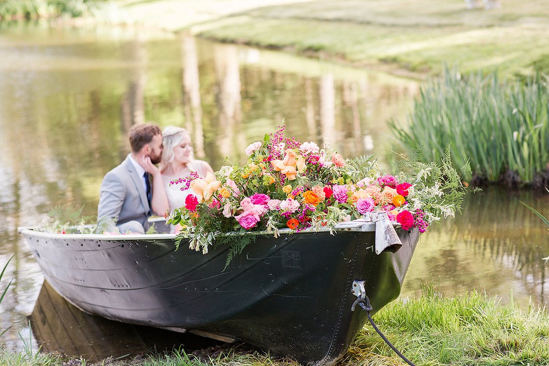 Colorful Estate Wedding_Katelyn Workman Photography_westvirginiavirginiaweddingphotographerkatelynworkman-192_low.jpg