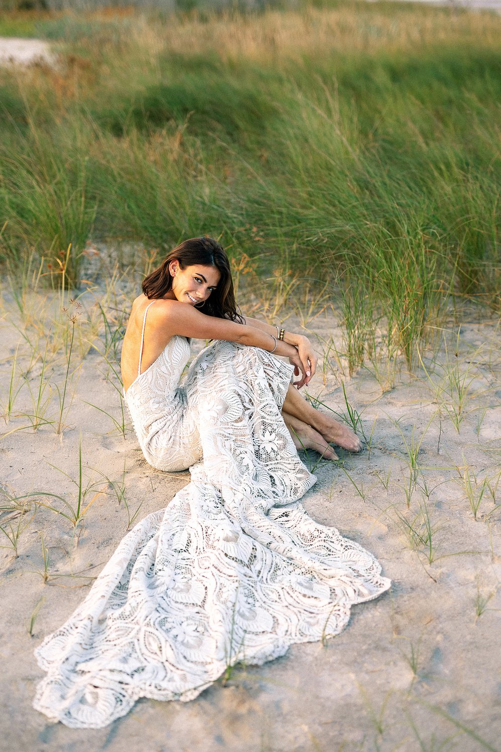 A beachy bridal moment_Carly Terry Photography_AW BRIDAL-0352_low.jpg