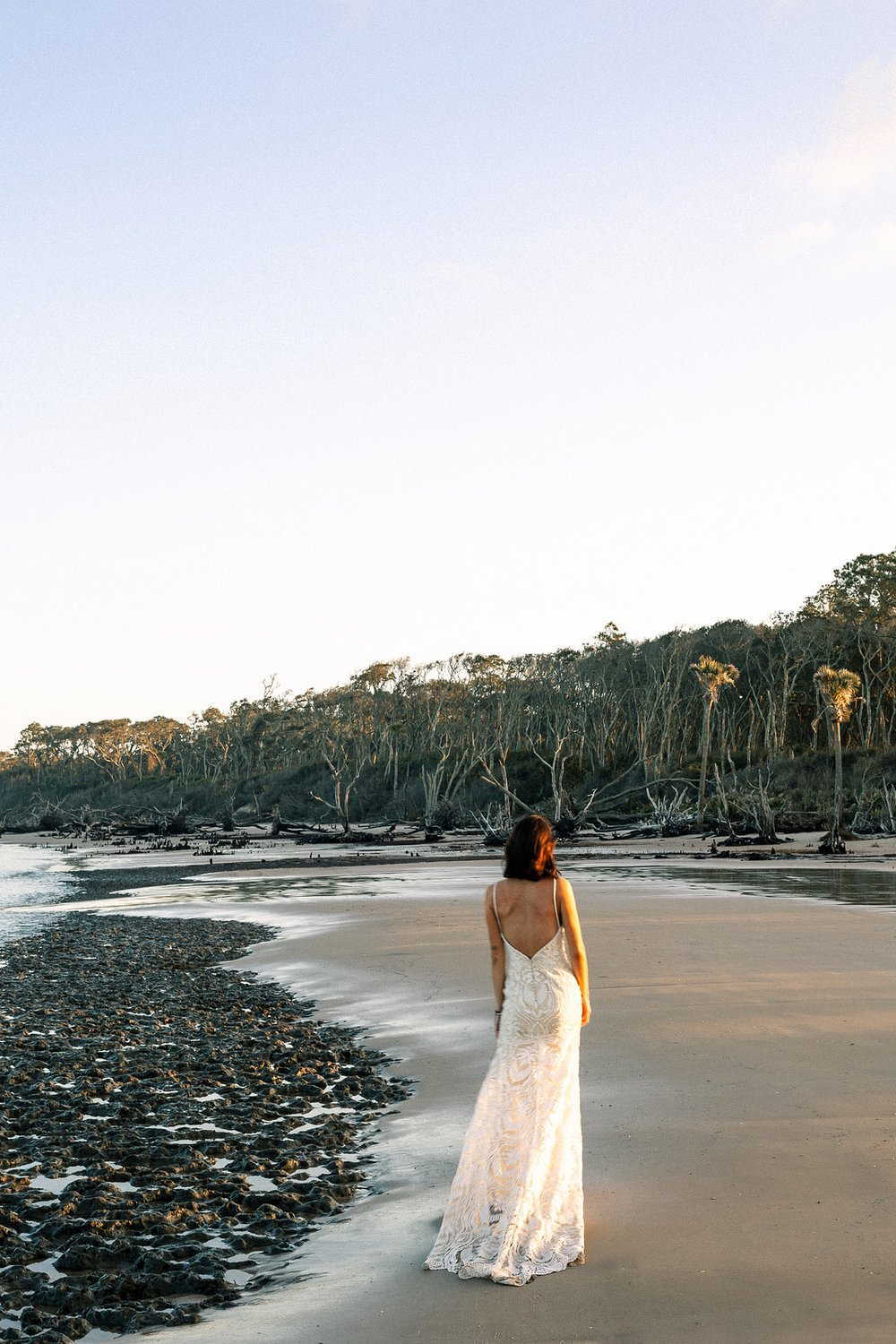 A beachy bridal moment_Carly Terry Photography_AW BRIDAL-0632_low.jpg