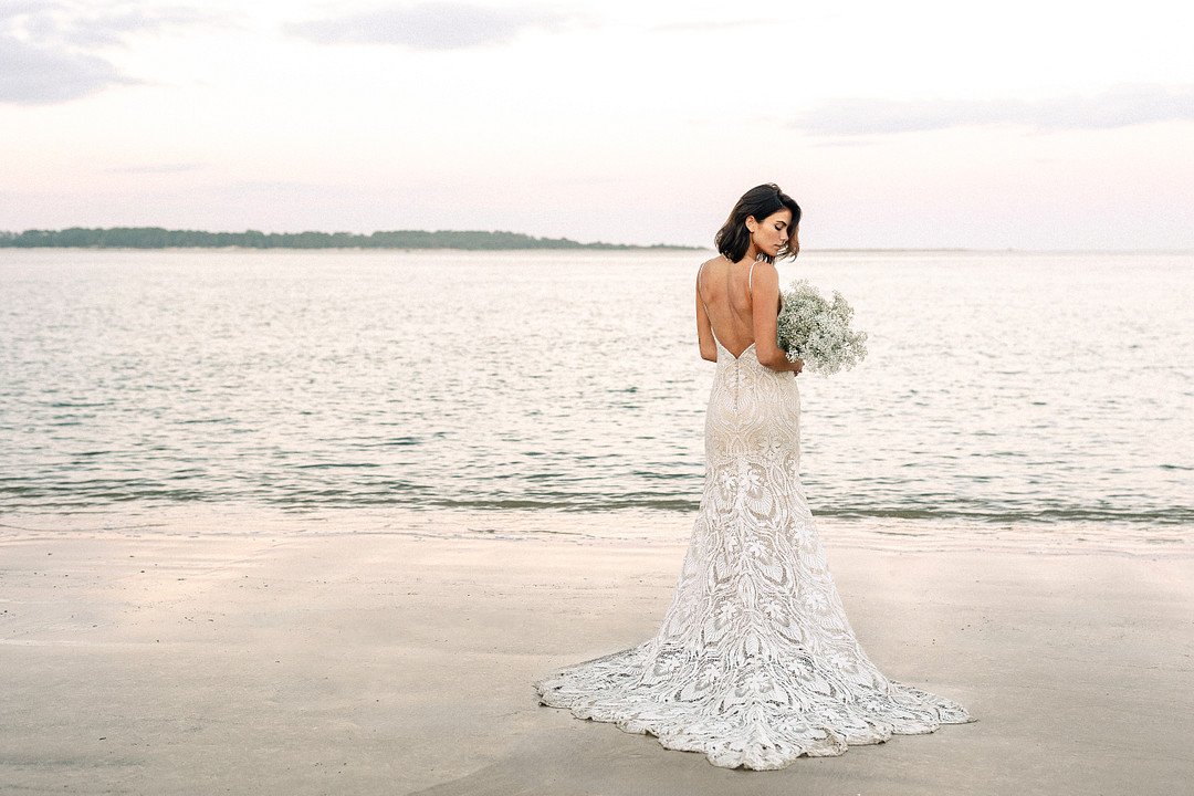 A beachy bridal moment_Carly Terry Photography_AW BRIDAL-1543_low.jpg