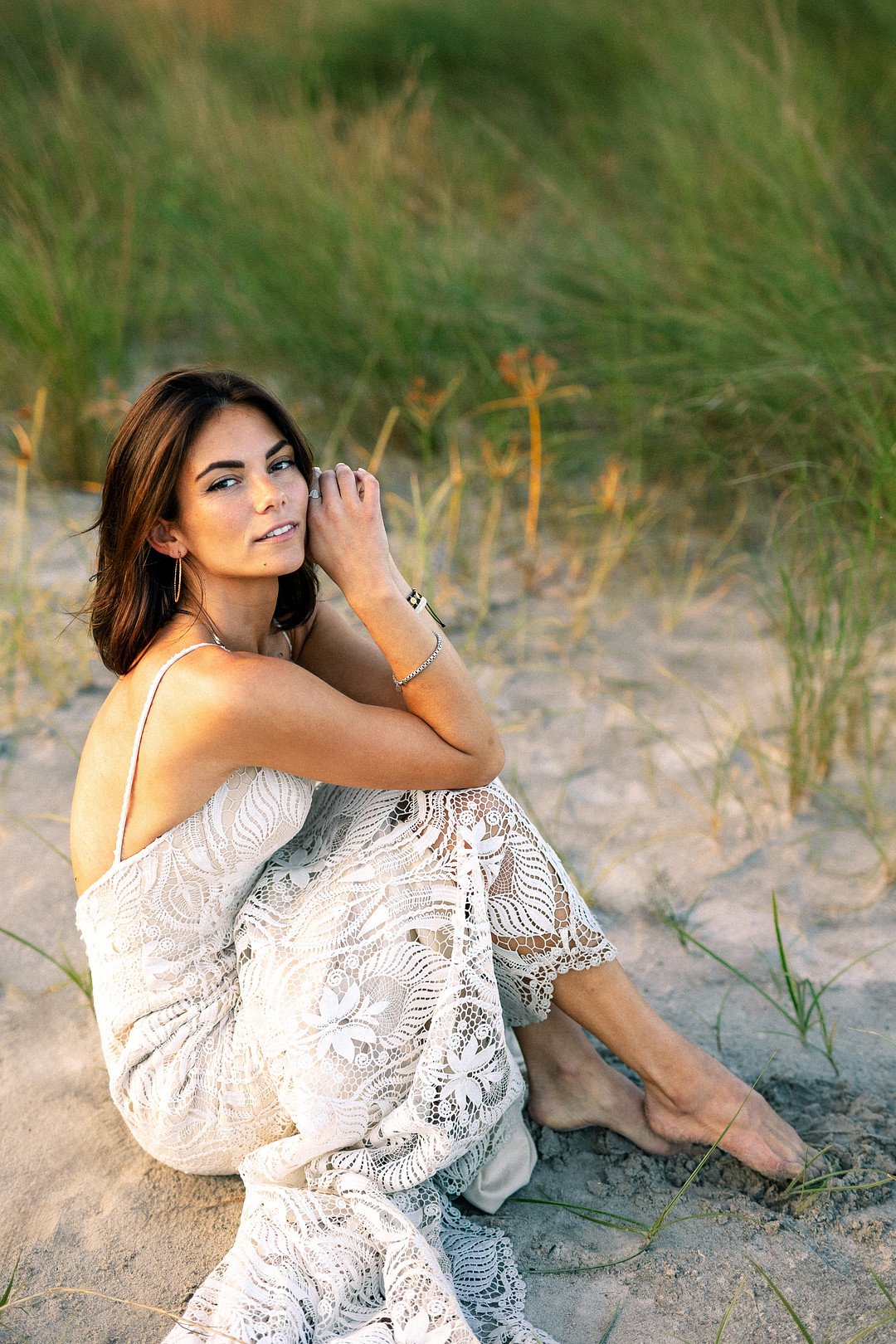 A beachy bridal moment_Carly Terry Photography_AW BRIDAL-0413_low.jpg