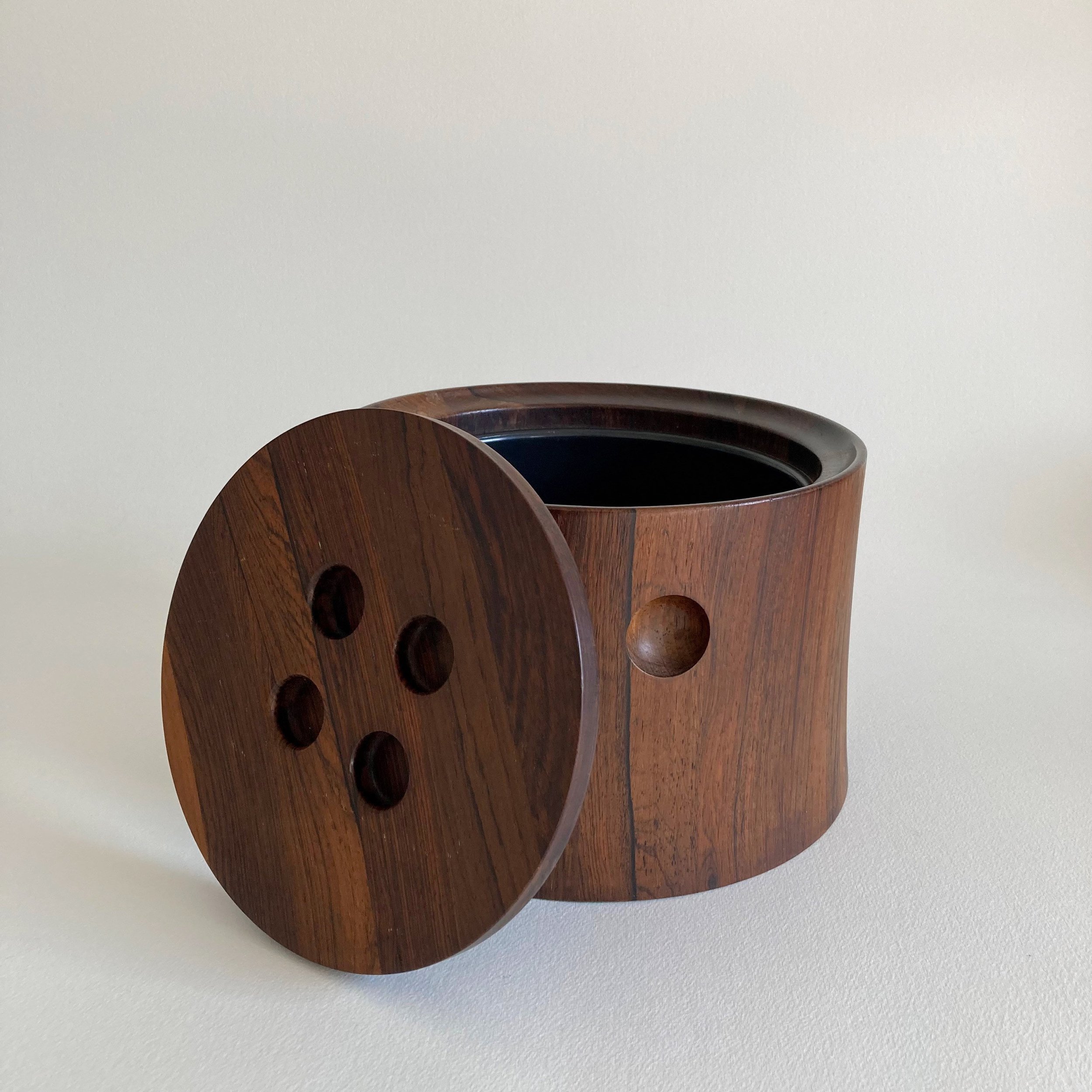 https://i.etsystatic.com/24370009/r/il/d19b5b/4552628963/il_fullxfull.4552628963_6f9b.jpg