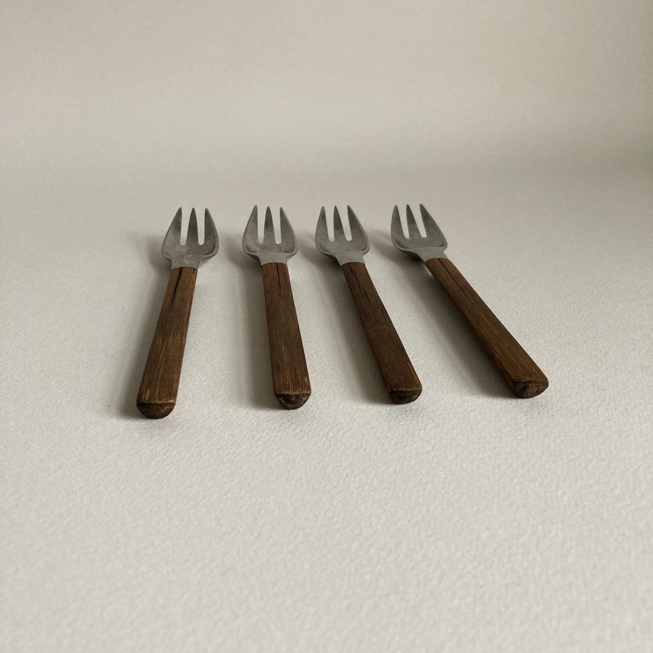 https://i.etsystatic.com/24370009/r/il/d46e6a/2922957085/il_fullxfull.2922957085_312j.jpg