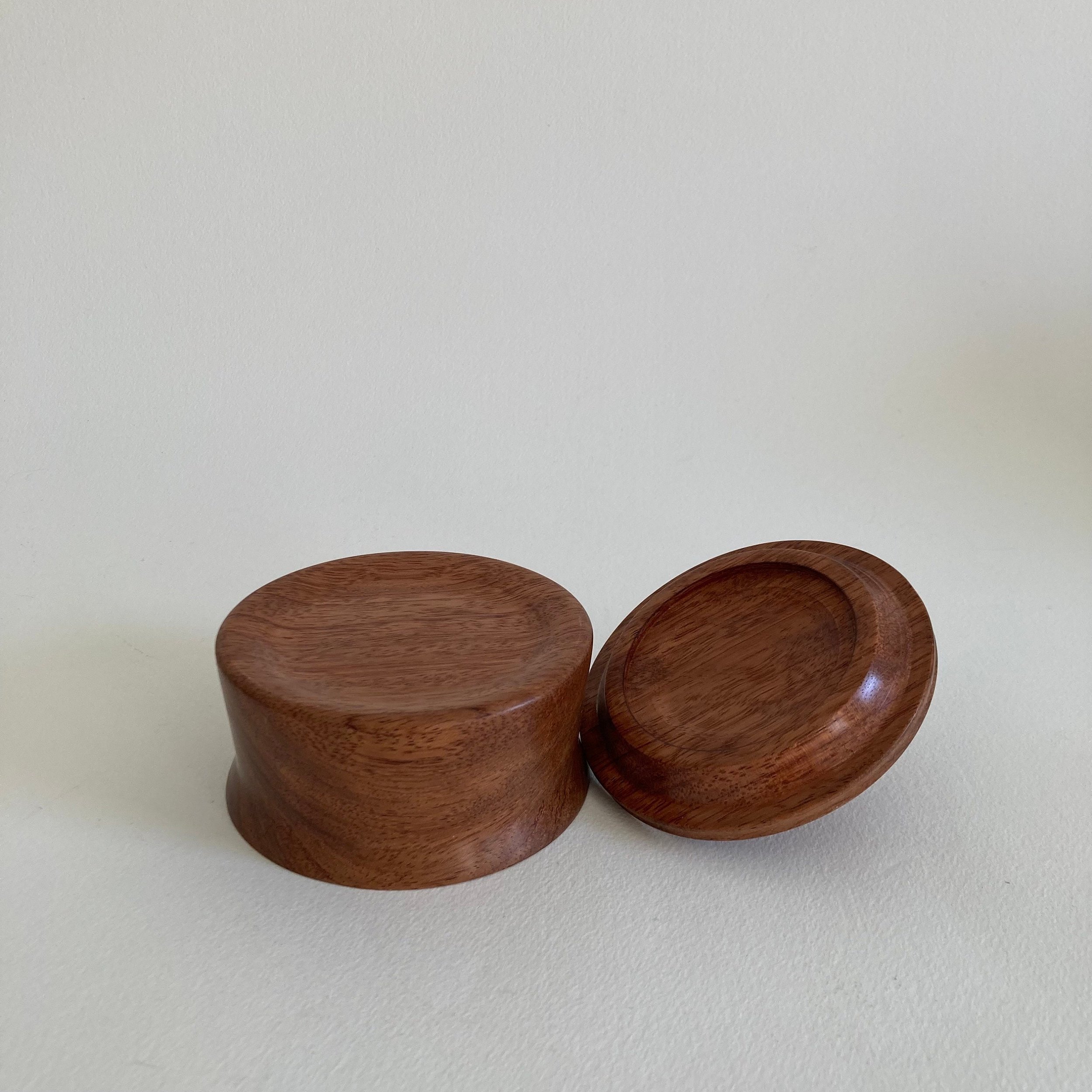 https://i.etsystatic.com/24370009/r/il/e1a741/5545816512/il_fullxfull.5545816512_9b18.jpg