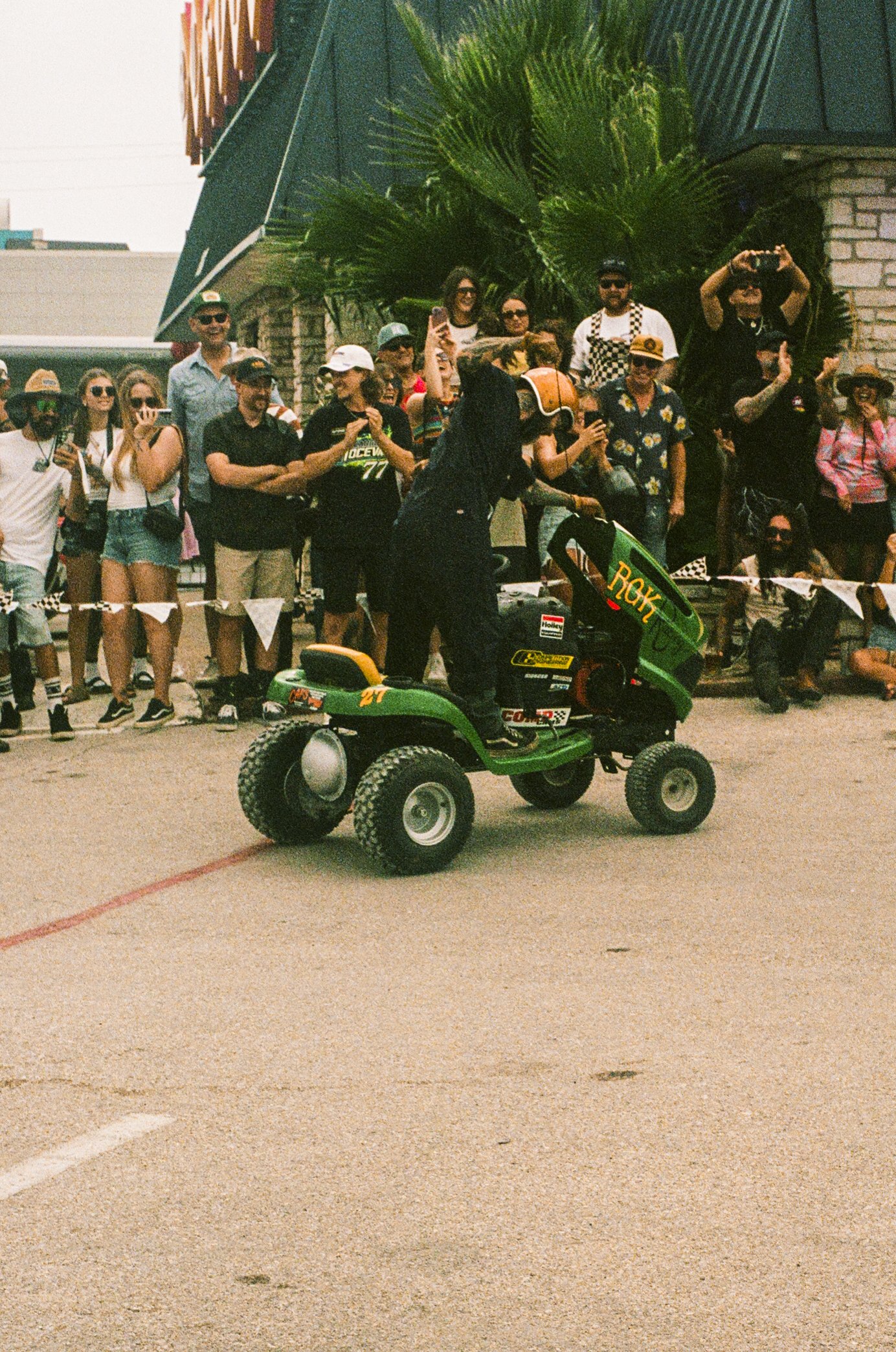 Busty's-Lawnmower-Race-14.jpg