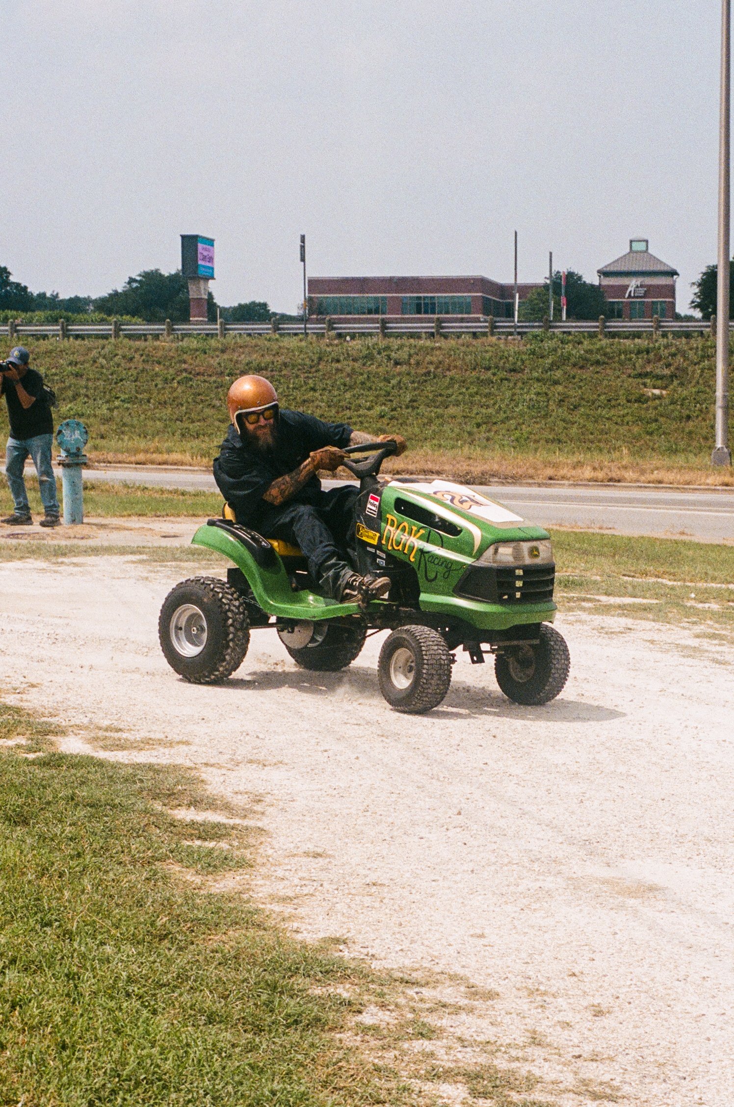 Busty's-Lawnmower-Race-21.jpg