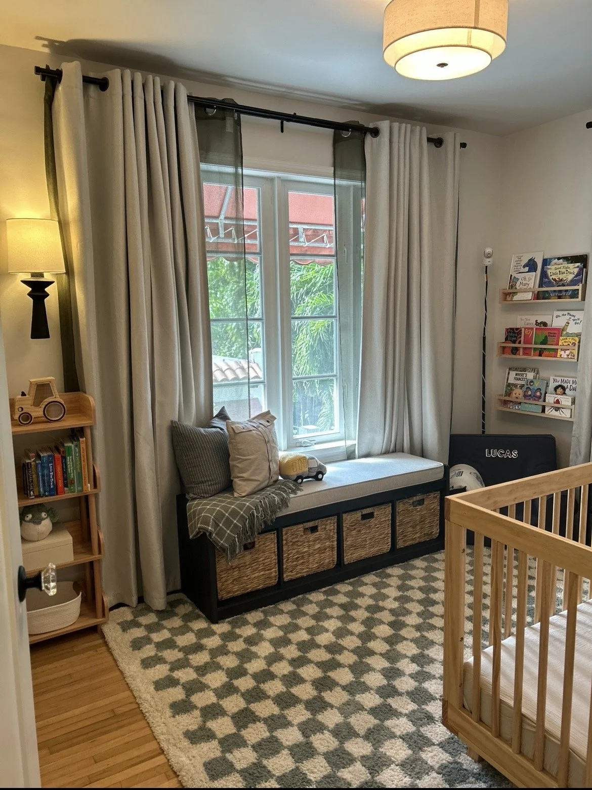 Lucas room 1.jpg