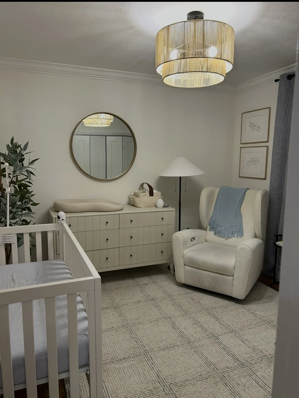 charlies room.jpg