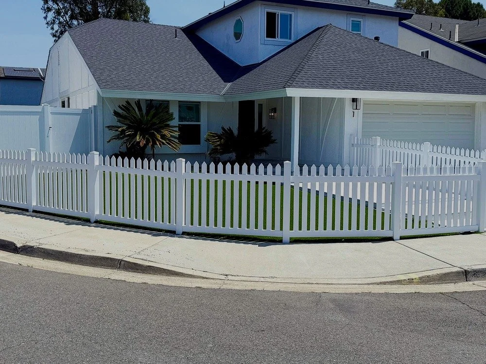 How to Wash and Clean Vinyl Fencing