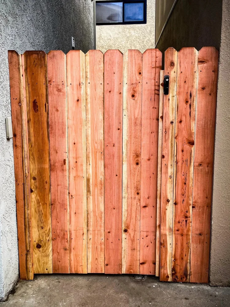 Gates fence photo 7