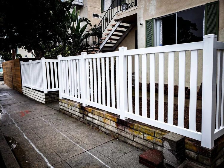 Picket Fence fence photo 7