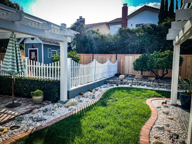 Picket Fence fence photo 10
