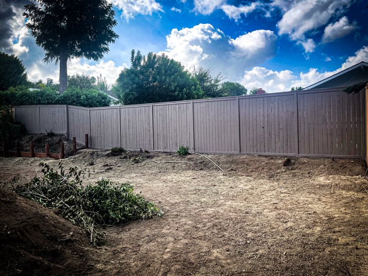 Wood Cap & Trim fence photo 9