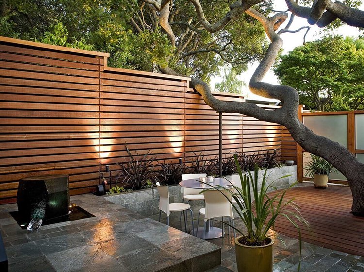 Horizontal Wood fence photo 1