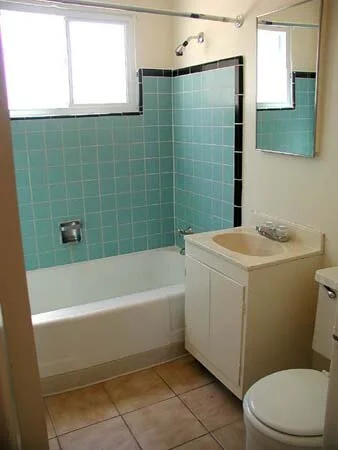 04bathroom.jpg