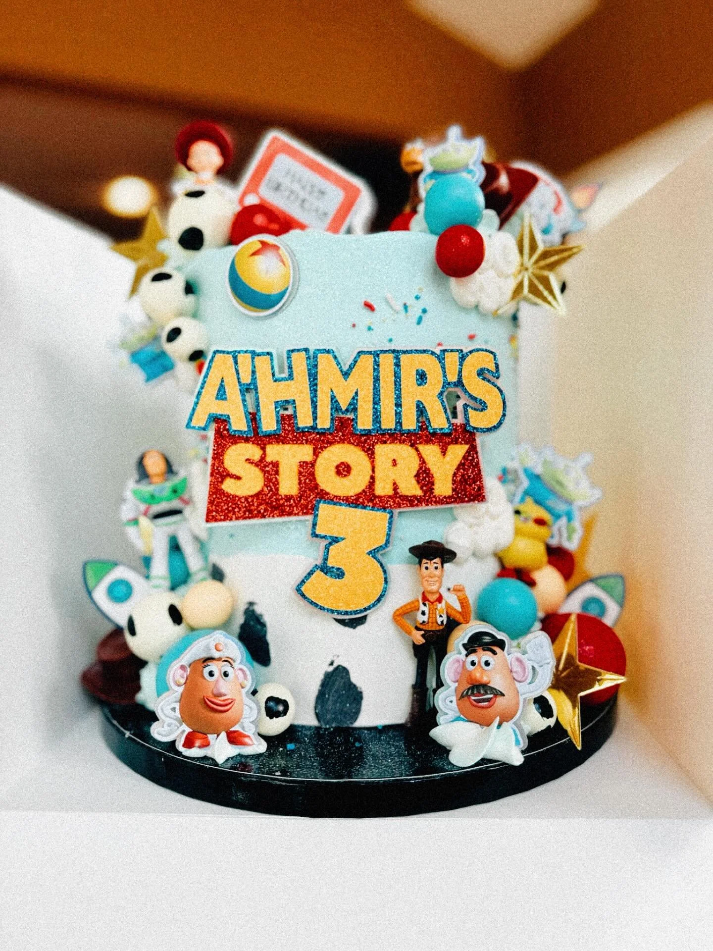 Toy Story cakes will always be a classic for us 90&rsquo;s kids 🥹
&bull;
&bull;
&bull;
#thesilvawhisk #dmvcakes #isitcake #cake #cakedecorating